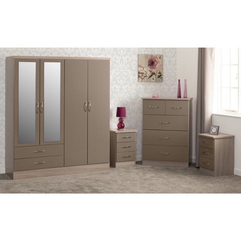 (SECONIQUE) 4 Door, 2 Draw, Mirror Door - Wardrobe, 5 Draw -Chest Drawer, 3 Draw, 2 - Bedside Table, Set by Nevada - yofurn