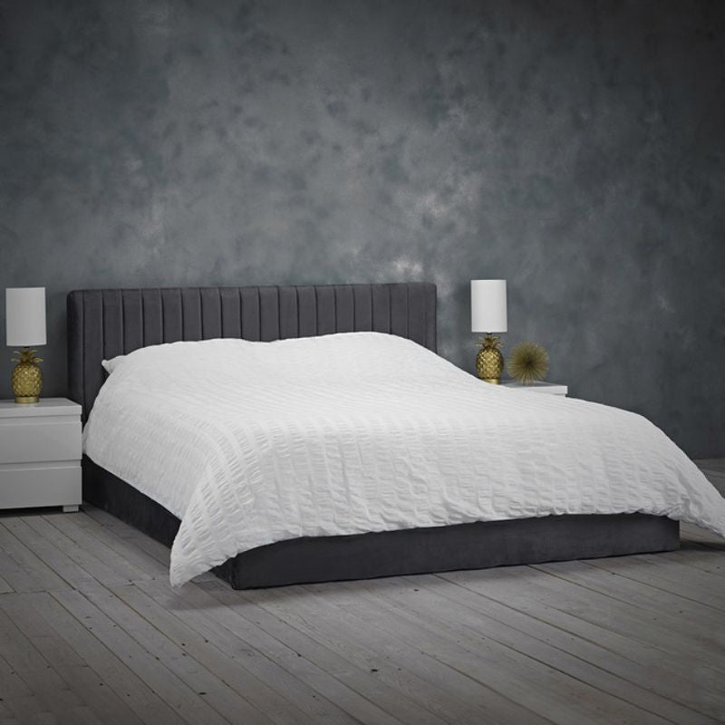 (LPD) Silver, Ottoman, Double Bed by Berlin Silver - yofurn